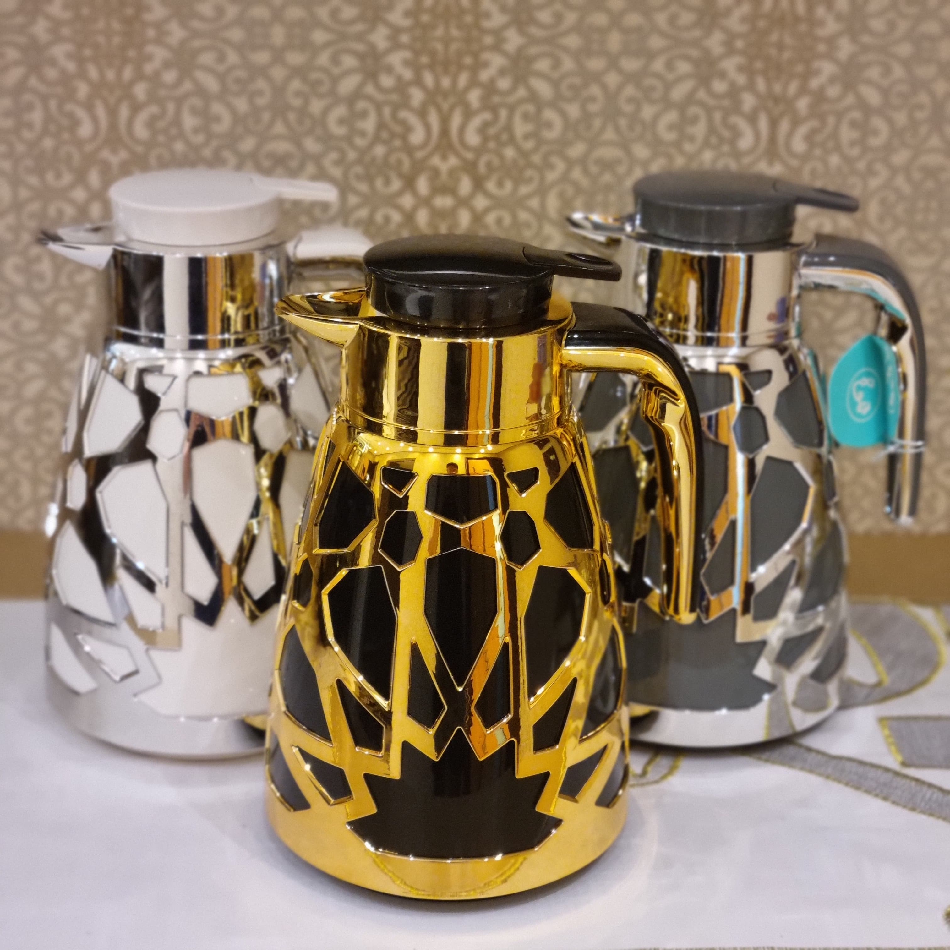 Noor Brown 1 liter vakuumfles met deksel (reliëf)