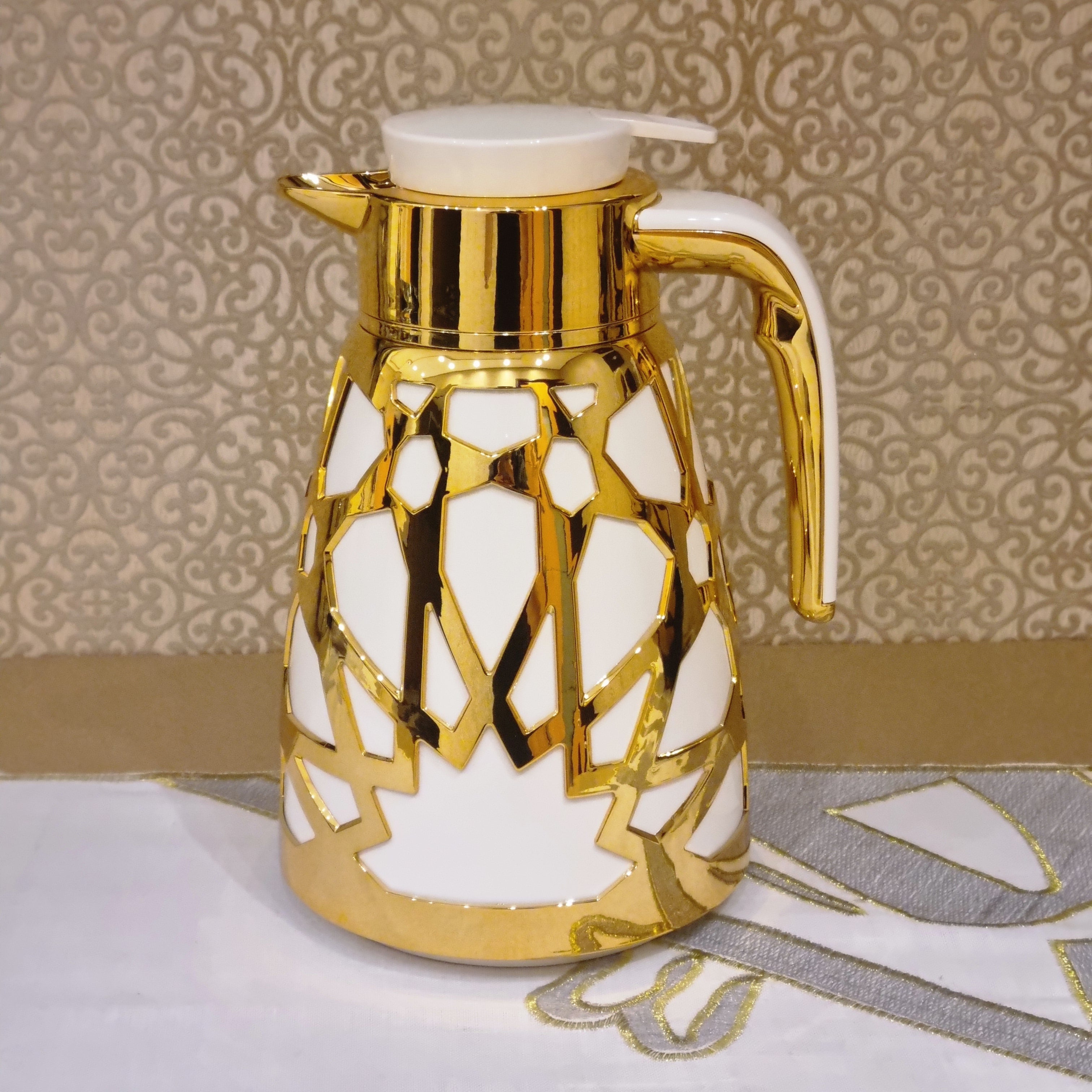 Noor Brown 1 liter vakuumfles met deksel (reliëf)