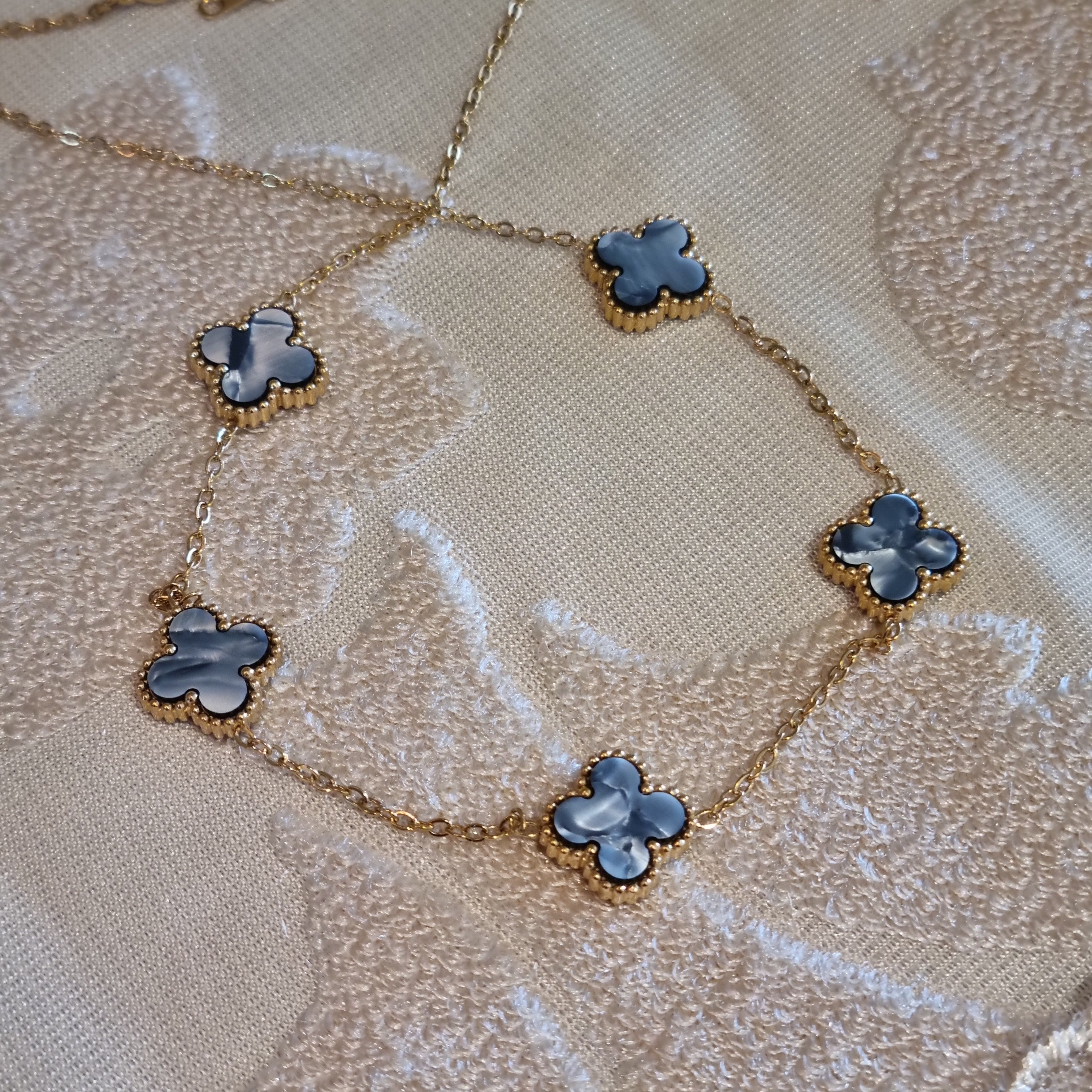 Ayatul Kursi Bar Halssnoer (3 kleure)