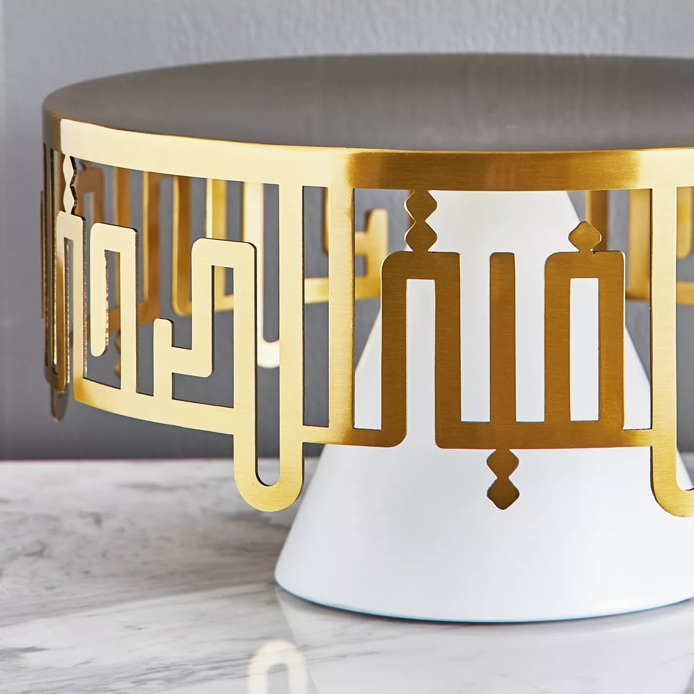 Kashida Cake Stand