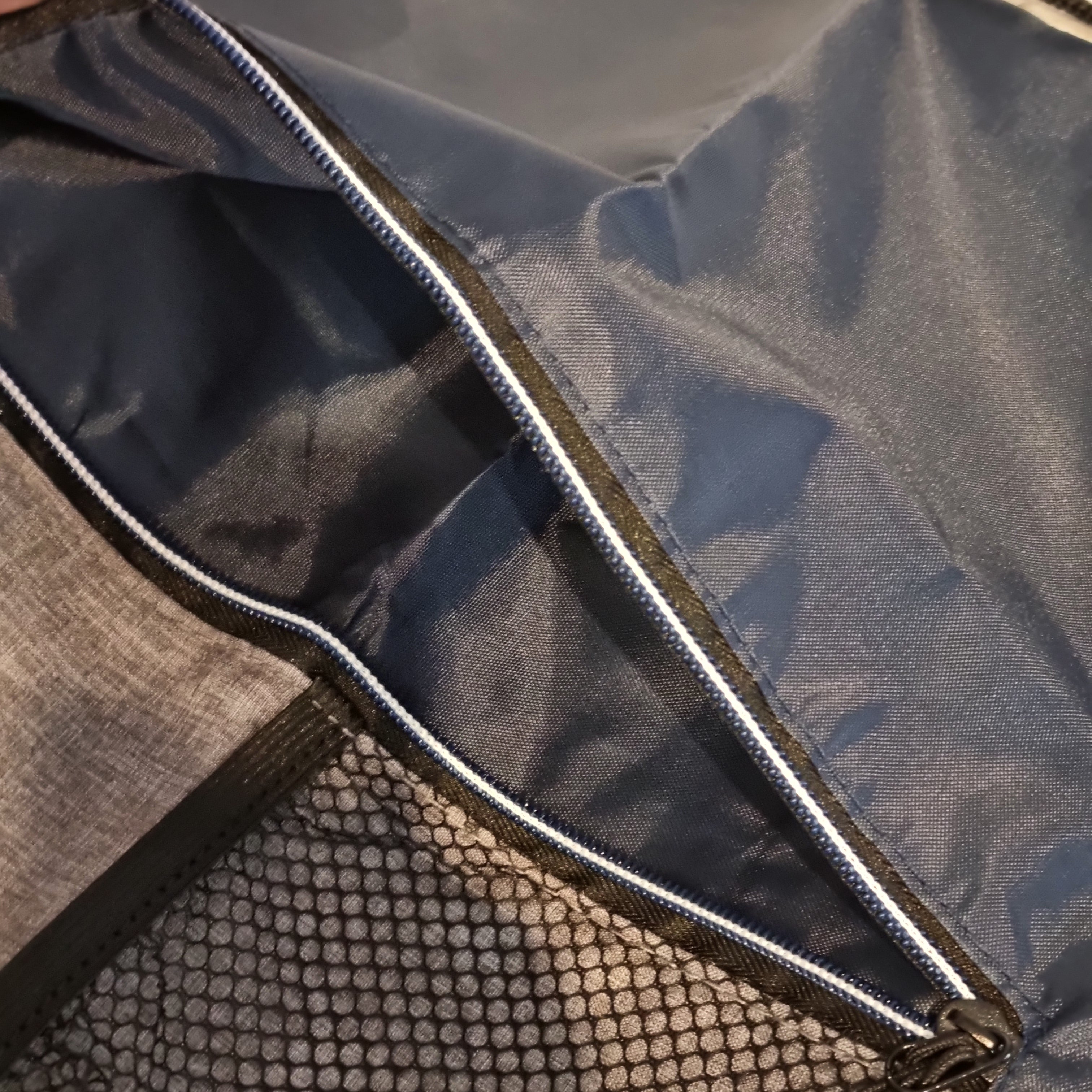Drawstring Shoebags with Zip Pocket and Water Holder