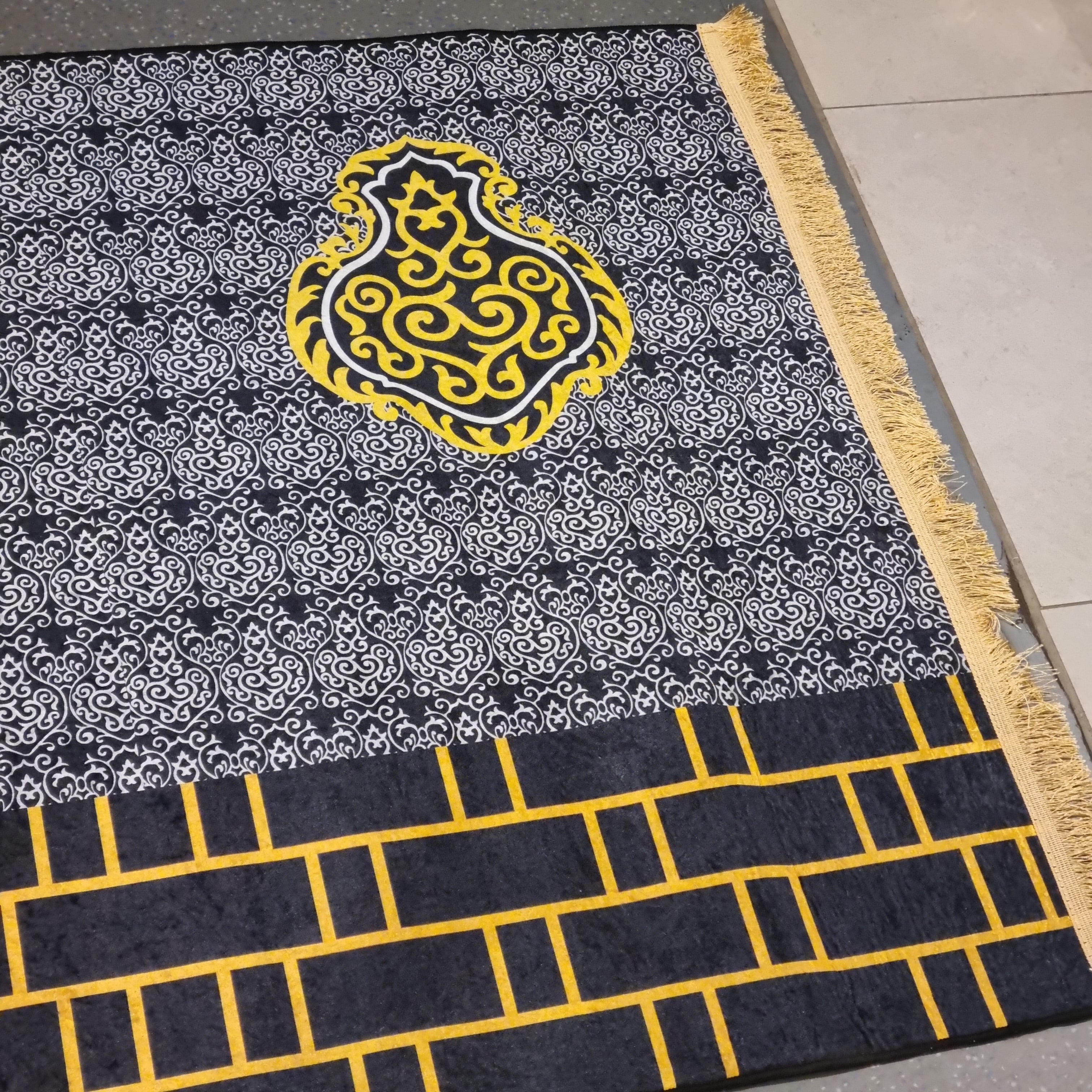 Family Musallah 4-Person - Kaaba Cover Design (Non-Slip)