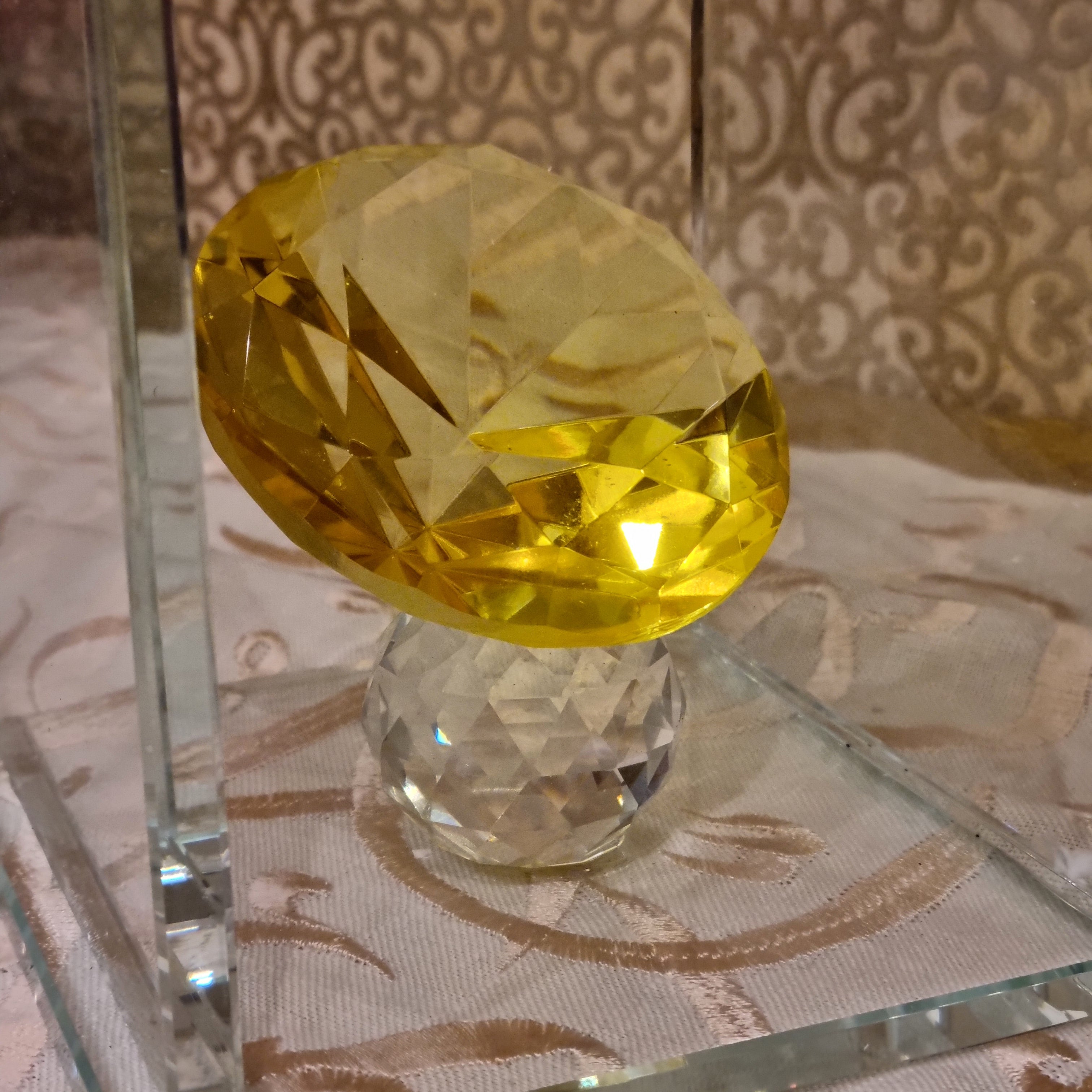 Large Glass with Gold Diamond Centre Oud Burner