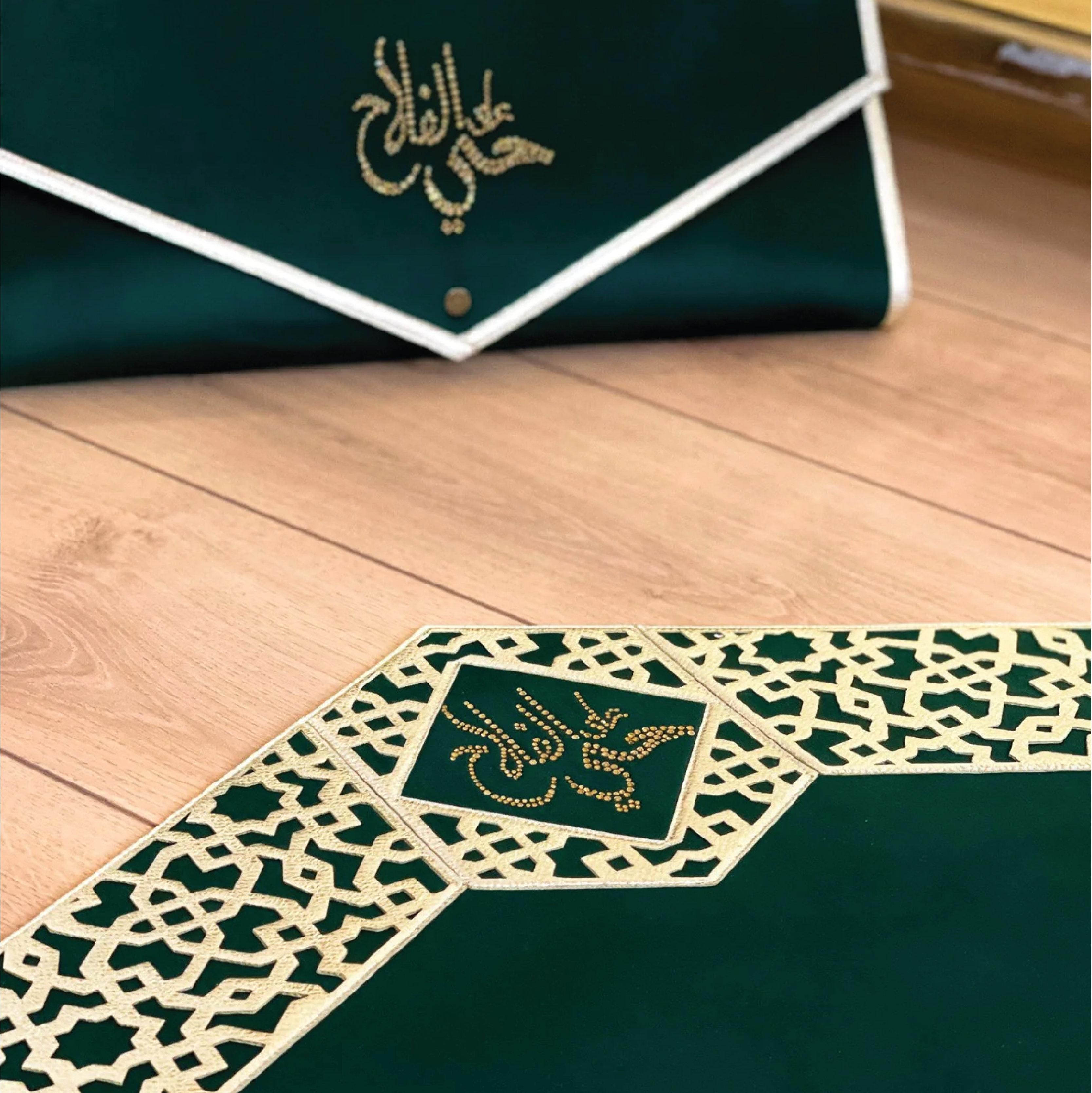 Luxury Handmade Ottoman Emerald Green Musallah