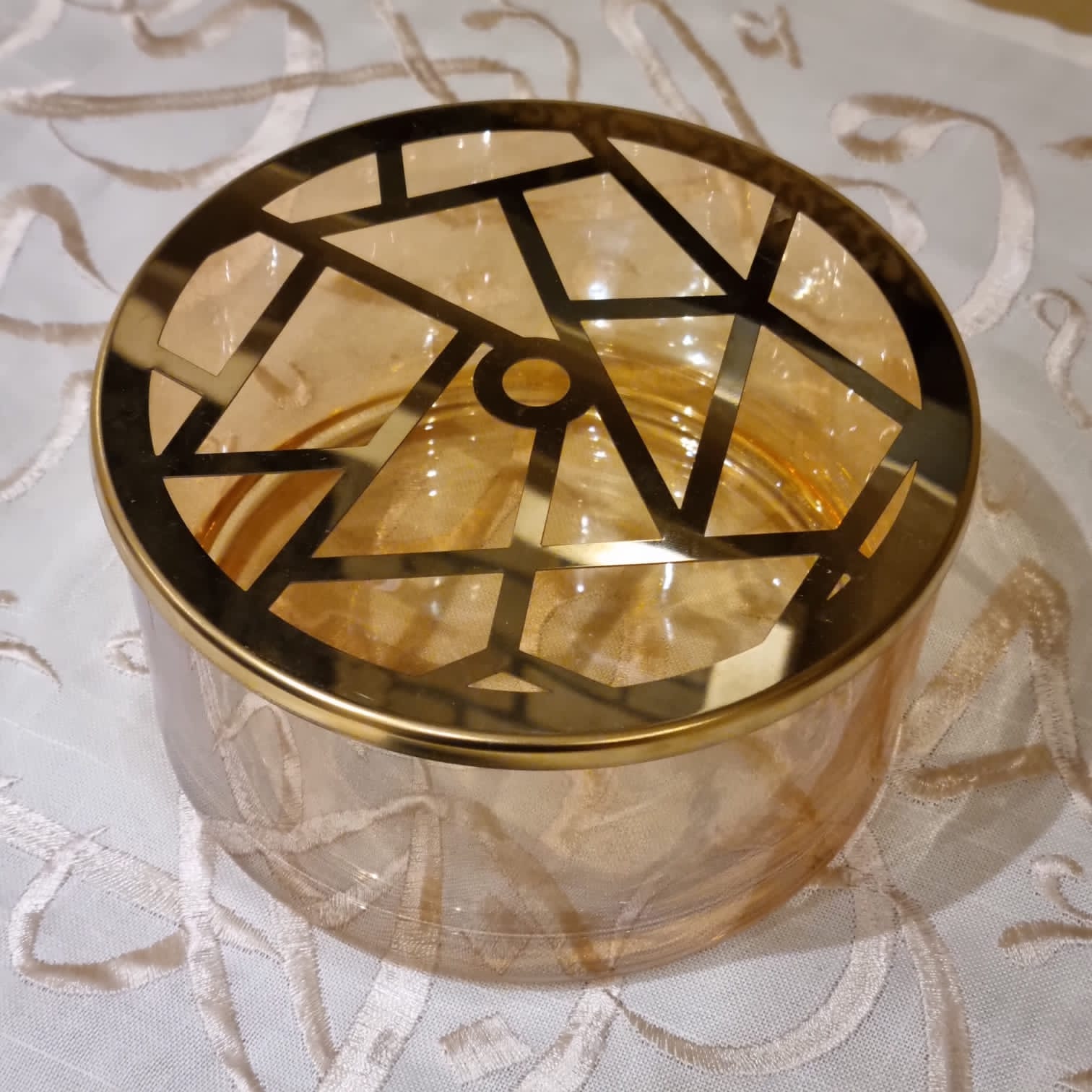 I-Round Cutwork Glass Bowl