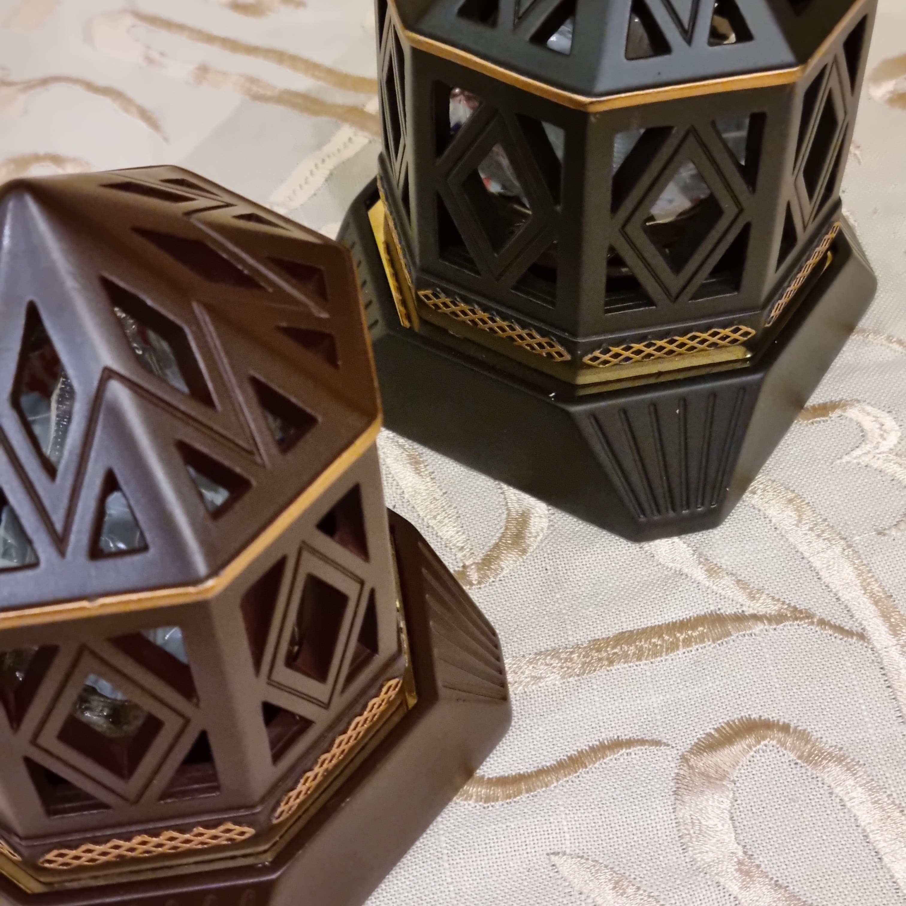 Magnetic Hexagonal Style Oud Burner