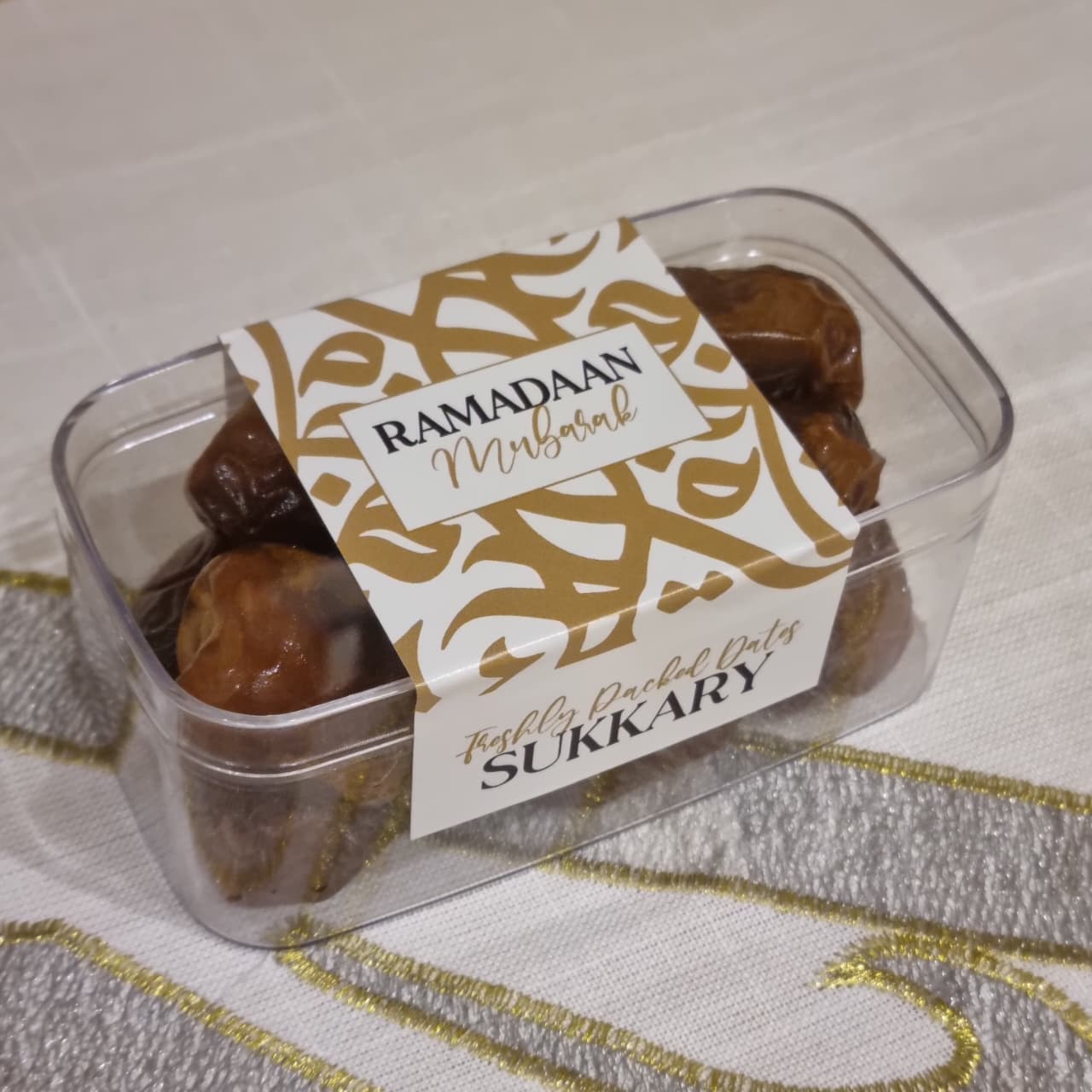 12 Dates in Container