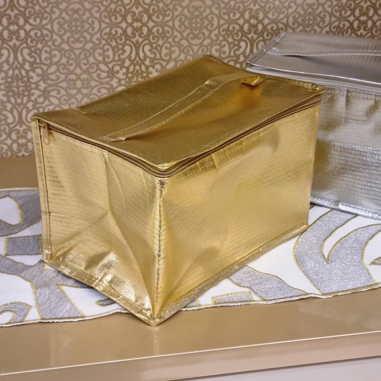 Gold Cooler Bag (30*18*18)