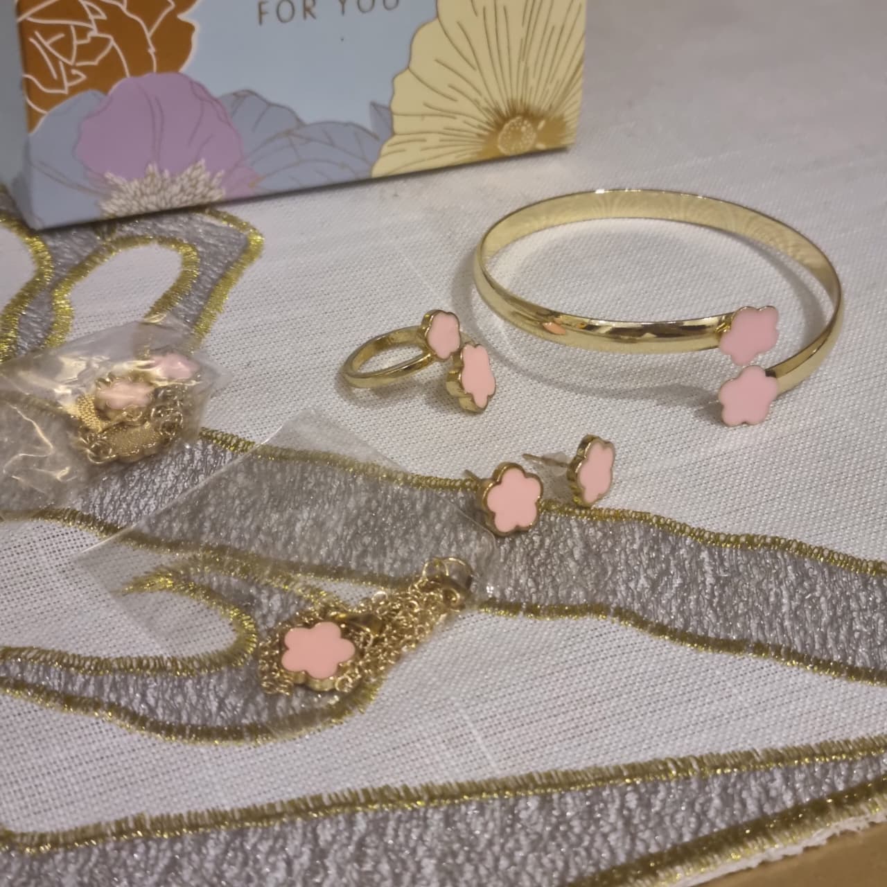 Eid Gift Set 16 - Girls Jewellery Set in Handbag Gift Box