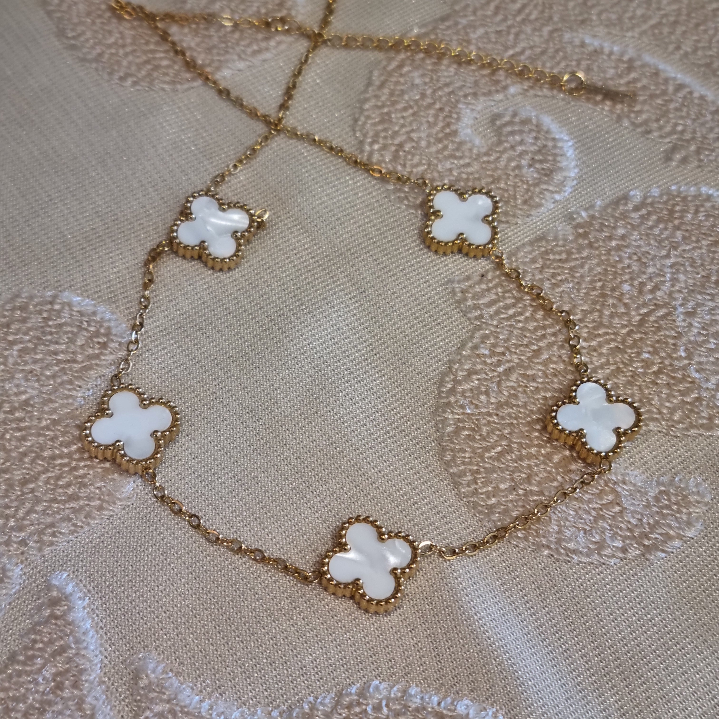 Ayatul Kursi Bar Halssnoer (3 kleure)