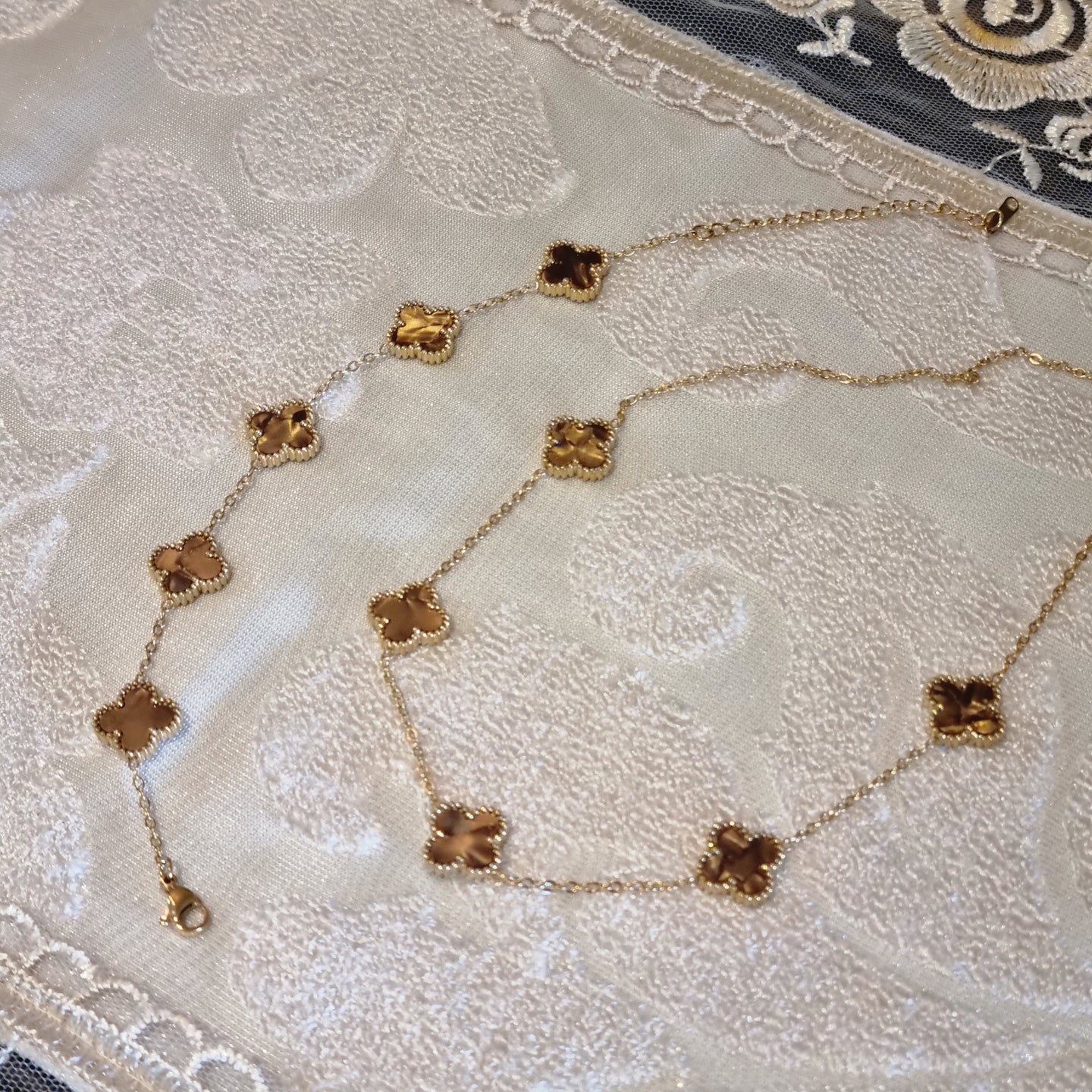 Eid Gift Set 12 - Clover Jewellery Set (Necklace & Bracelet)