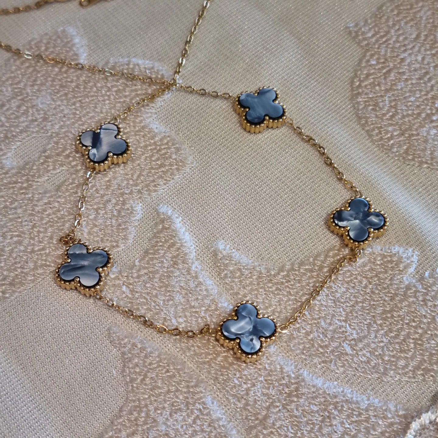 Eid Gift Set 12 - Clover Jewellery Set (Necklace & Bracelet)