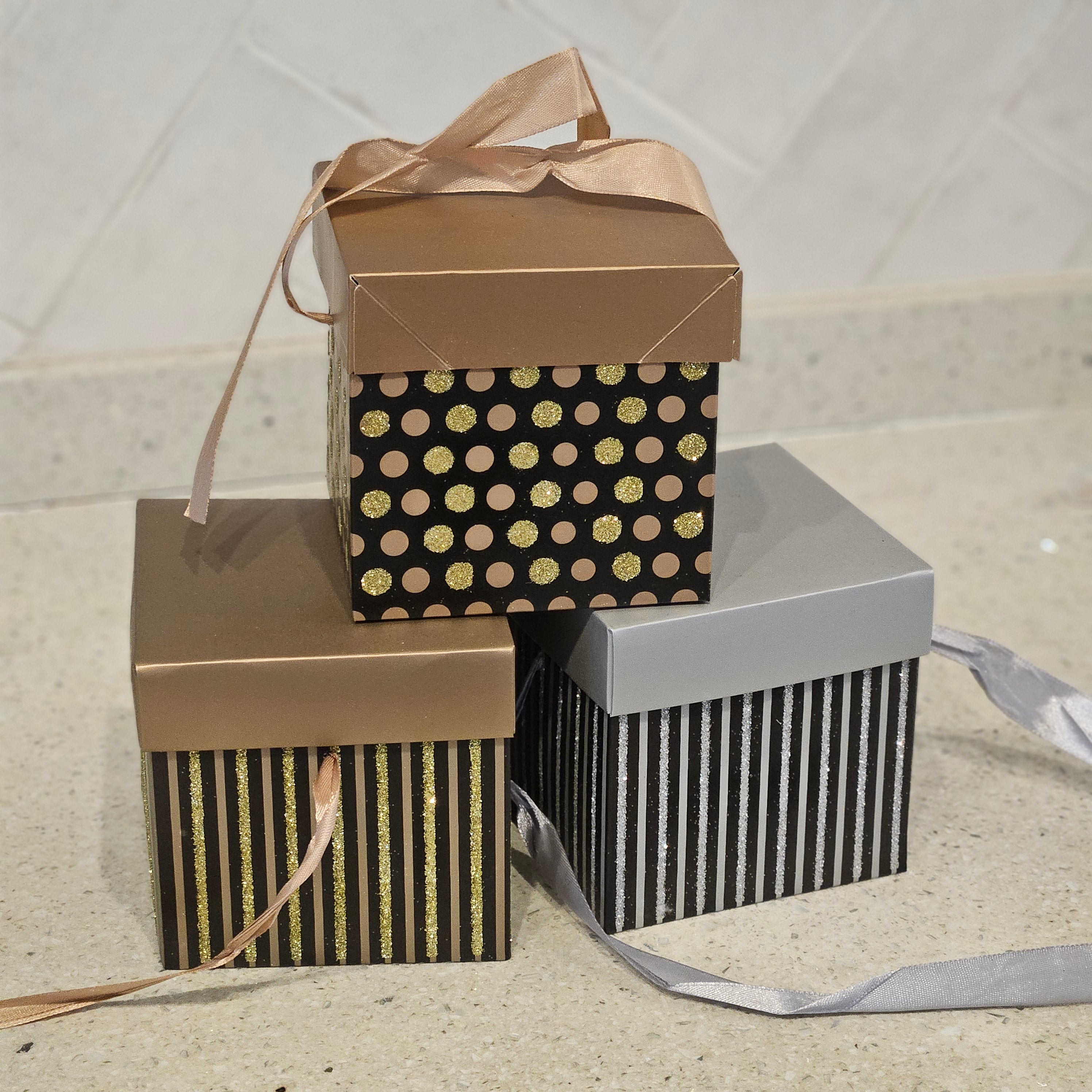 Gift Box with Loose Lid & Ribbon