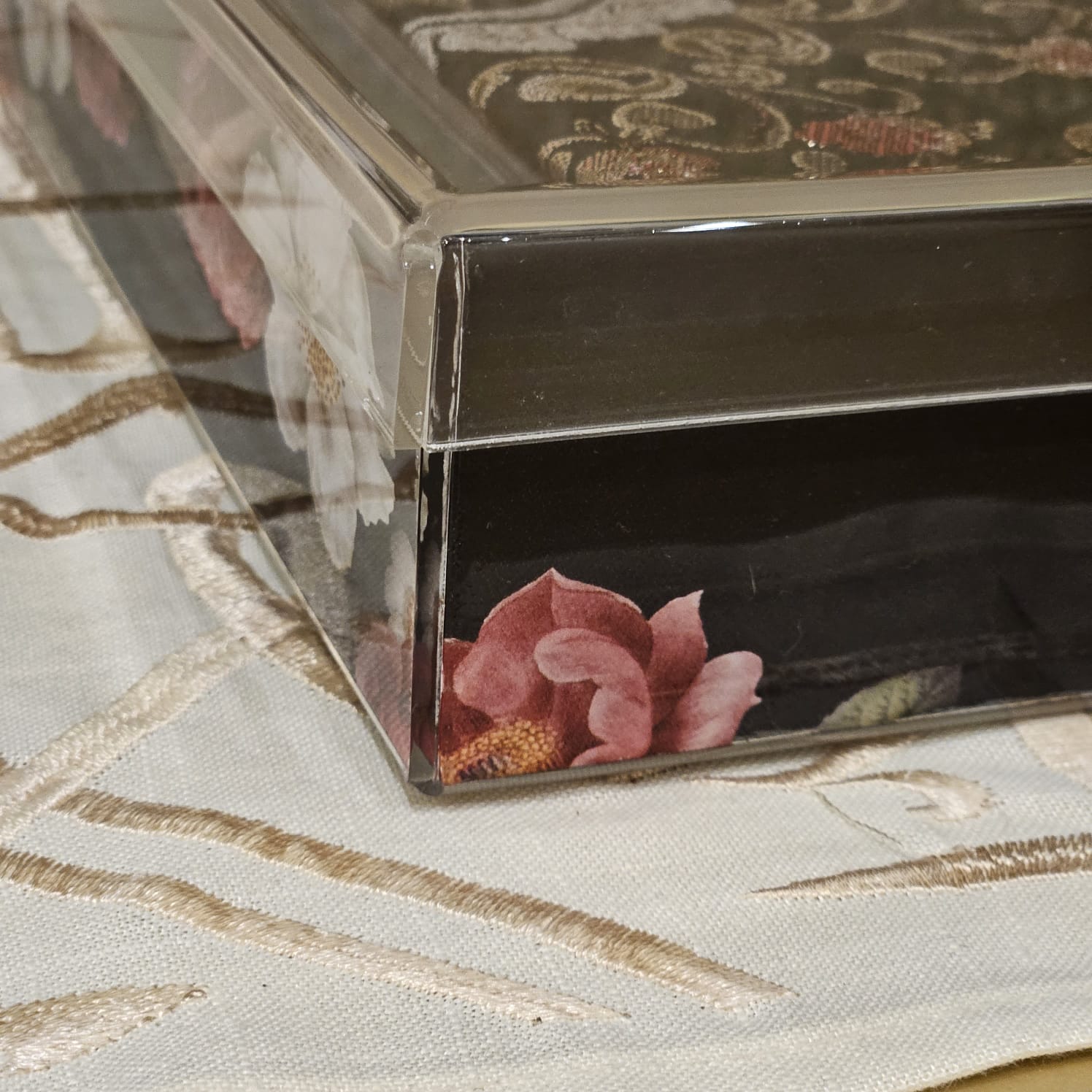 Single Perspex Boxes A5 (for Standard Quraans or Tasbeehs - 9 Designs)