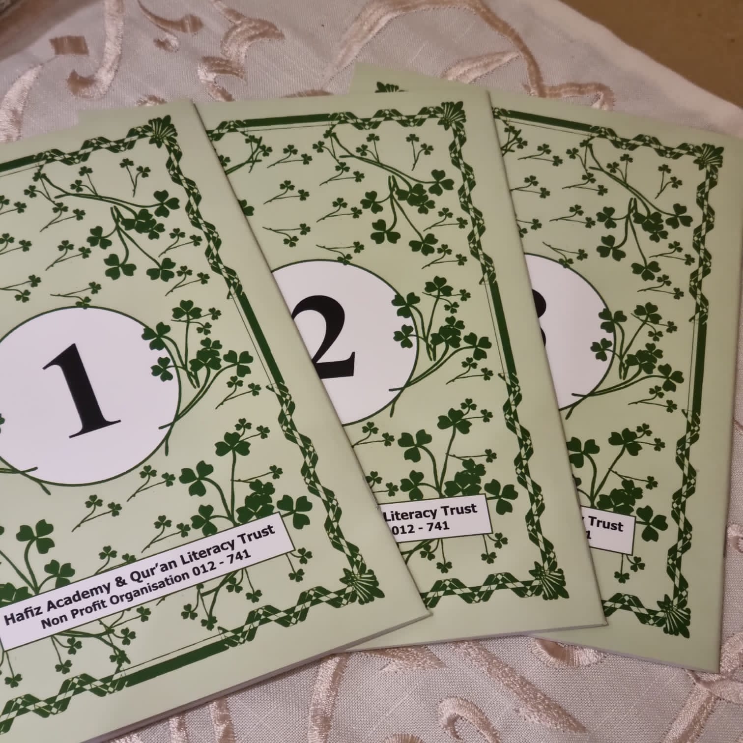 Kleurgekodeerde Tajweed Quran A5 (Stel van 30 individuele Juz)